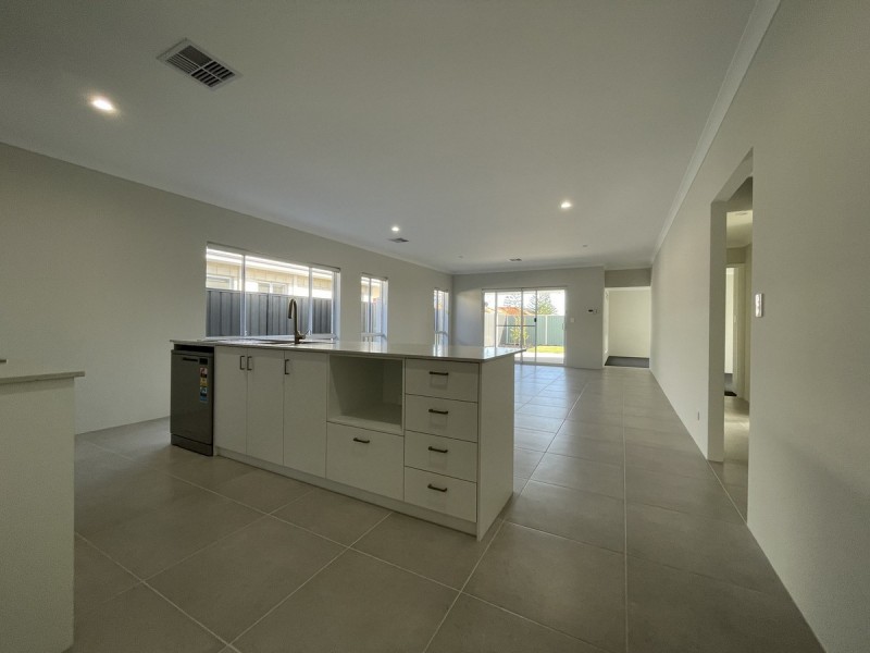 22 Matilda Rise, Wannanup WA 6210