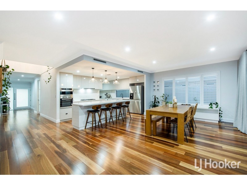 4 Storm Lane, Wannanup WA 6210