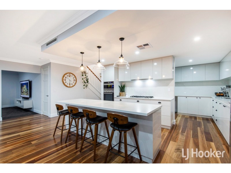 4 Storm Lane, Wannanup WA 6210