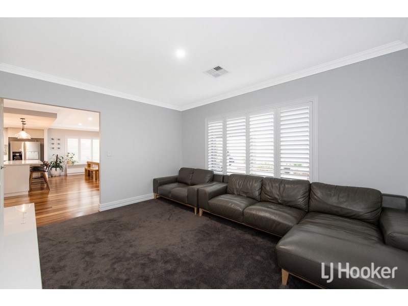 4 Storm Lane, Wannanup WA 6210