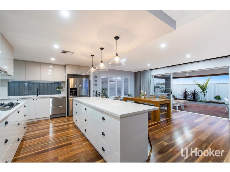 4 Storm Lane, Wannanup WA 6210