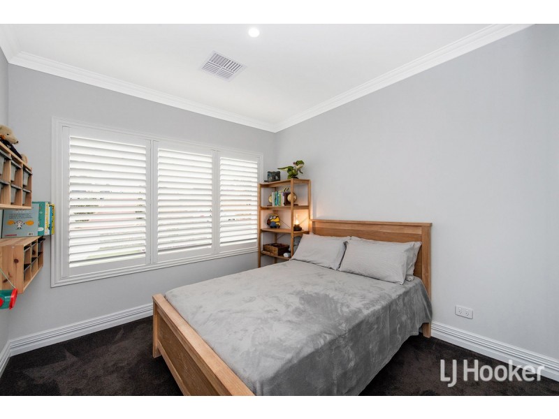 4 Storm Lane, Wannanup WA 6210