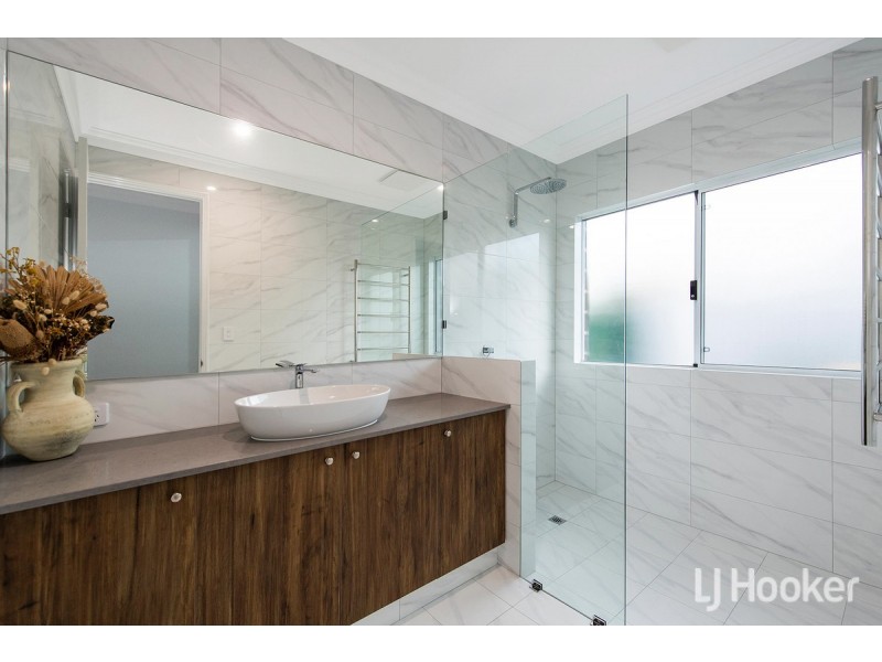 4 Storm Lane, Wannanup WA 6210