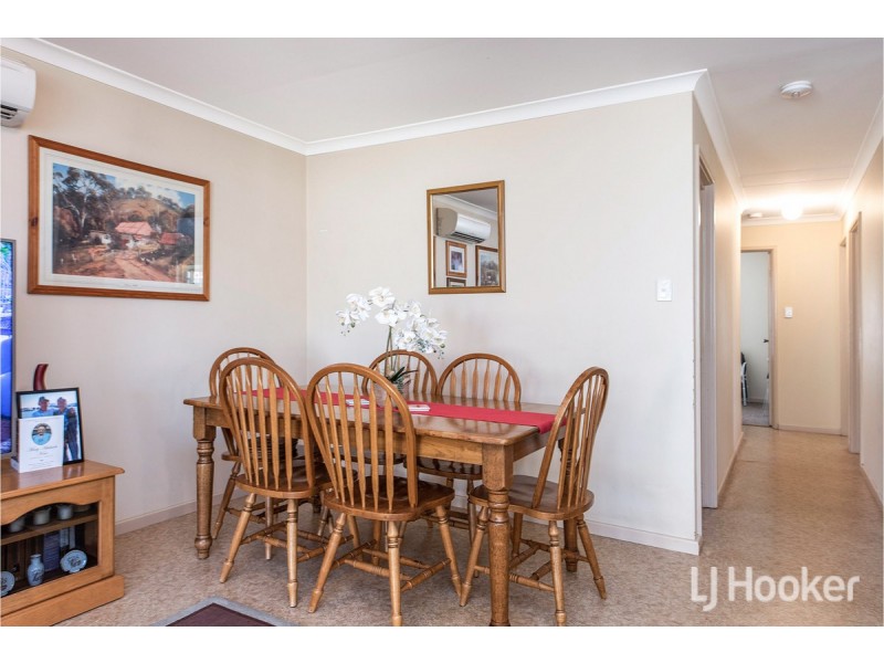 1/4 Silvan Court, Greenfields WA 6210