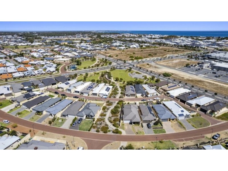 19 Salome Crescent, Lakelands WA 6180