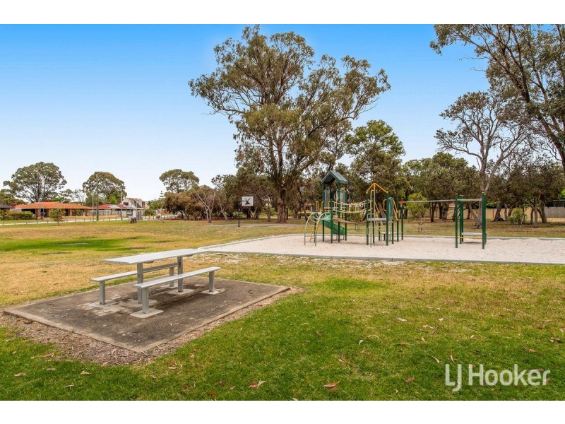 90 Waldron Boulevard, Greenfields WA 6210
