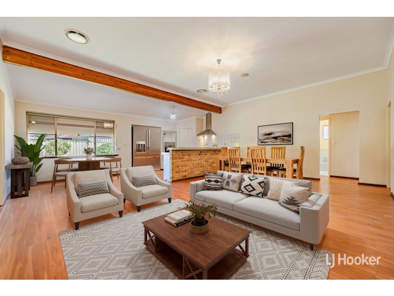 148 Oakmont Avenue, Meadow Springs WA 6210