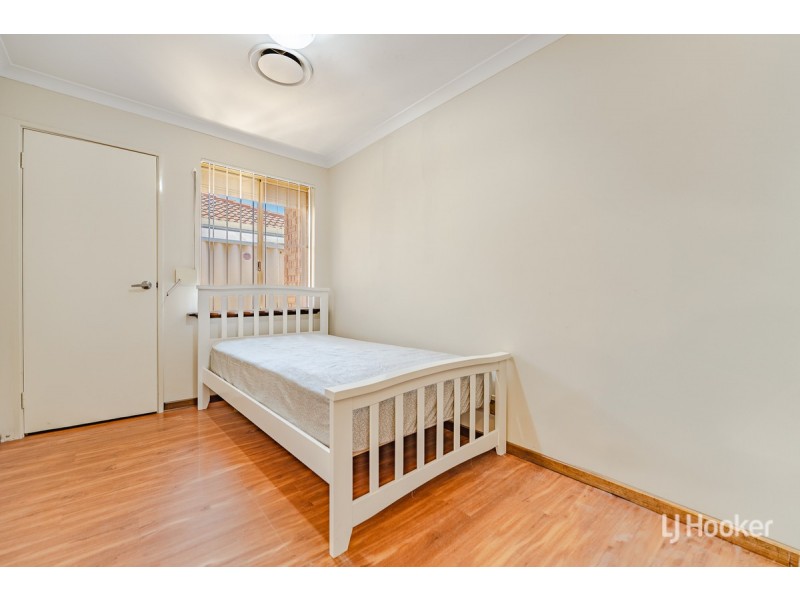 148 Oakmont Avenue, Meadow Springs WA 6210