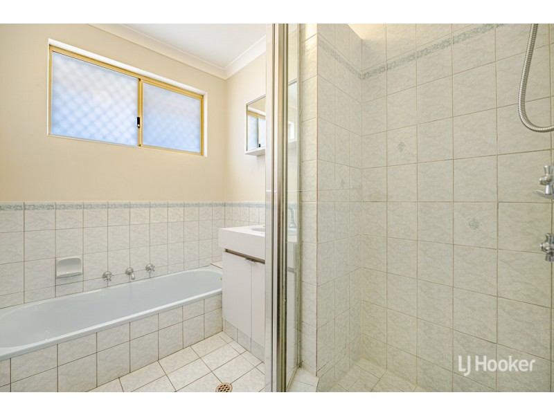 148 Oakmont Avenue, Meadow Springs WA 6210