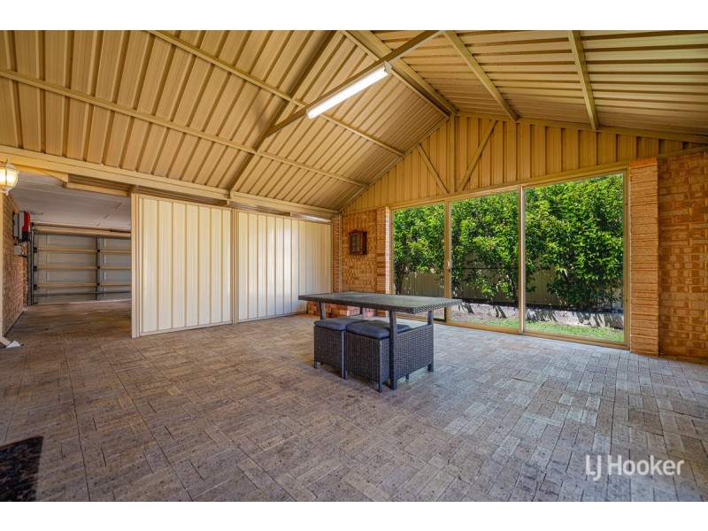 148 Oakmont Avenue, Meadow Springs WA 6210