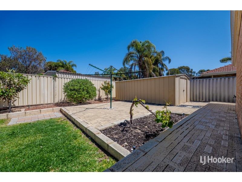 148 Oakmont Avenue, Meadow Springs WA 6210