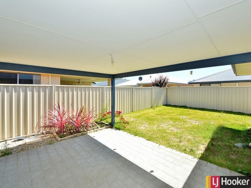 22 Longmeadow Vista, Meadow Springs WA 6210