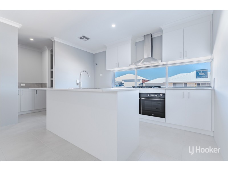 35 Angalore Road, Madora Bay WA 6210