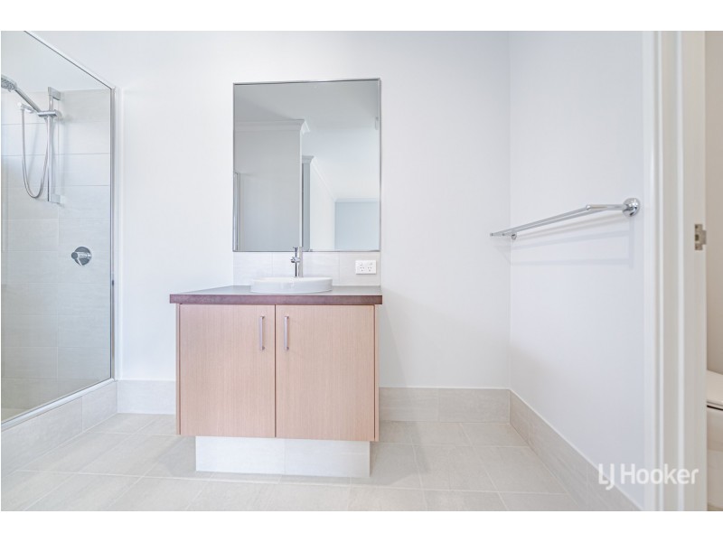 13 Westport Street, Madora Bay WA 6210