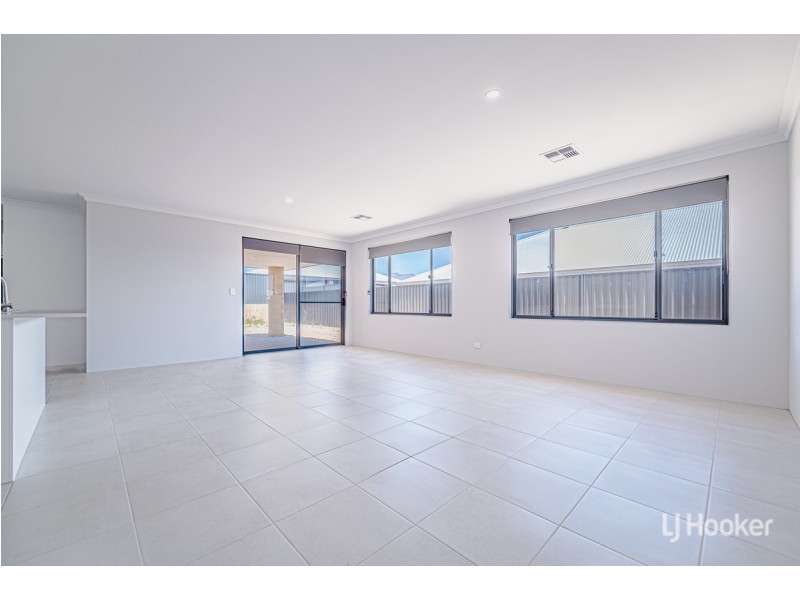 13 Westport Street, Madora Bay WA 6210