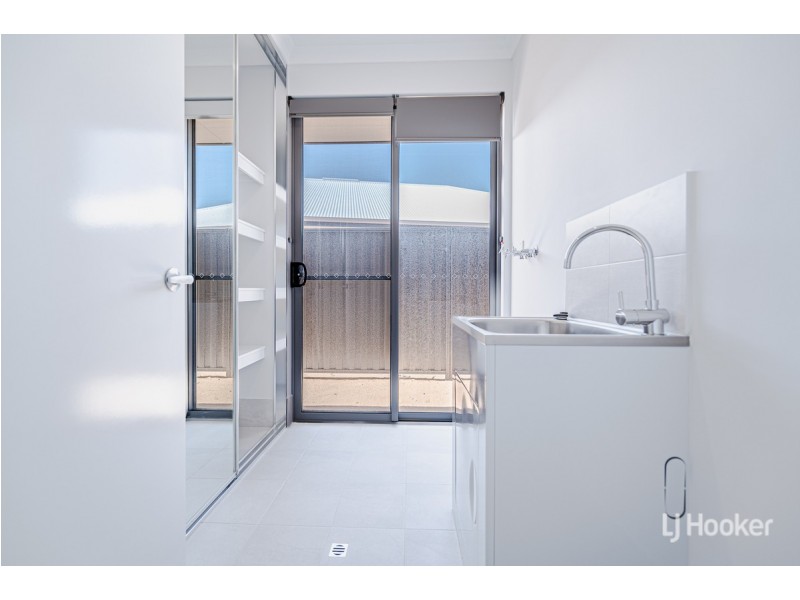 13 Westport Street, Madora Bay WA 6210