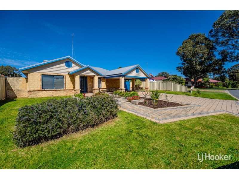 7 Suncrest Meander, Meadow Springs WA 6210