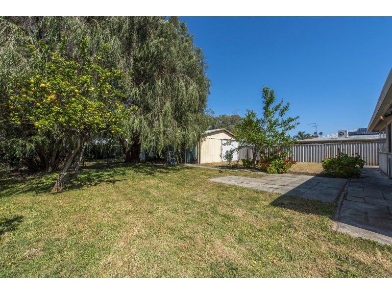 6 Teranca Road, Greenfields WA 6210