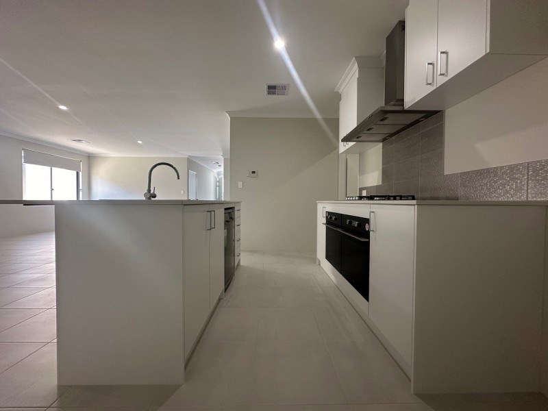 20 Lauderdale Road, Madora Bay WA 6210