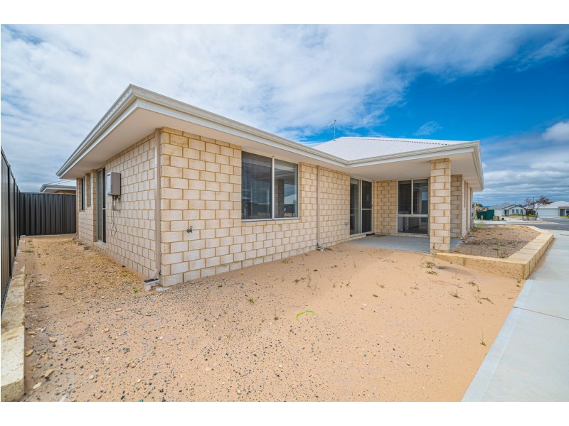 1 Salinas Way, Madora Bay WA 6210