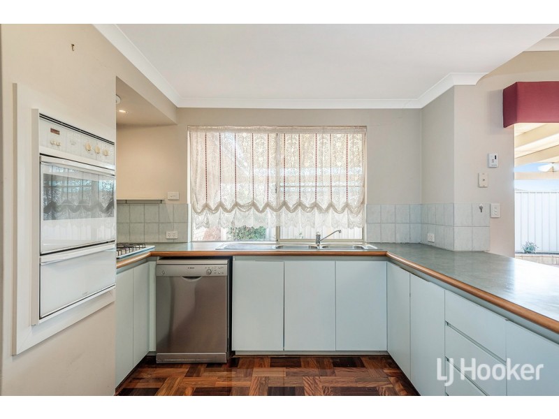 84 Ronsard Drive, San Remo WA 6210