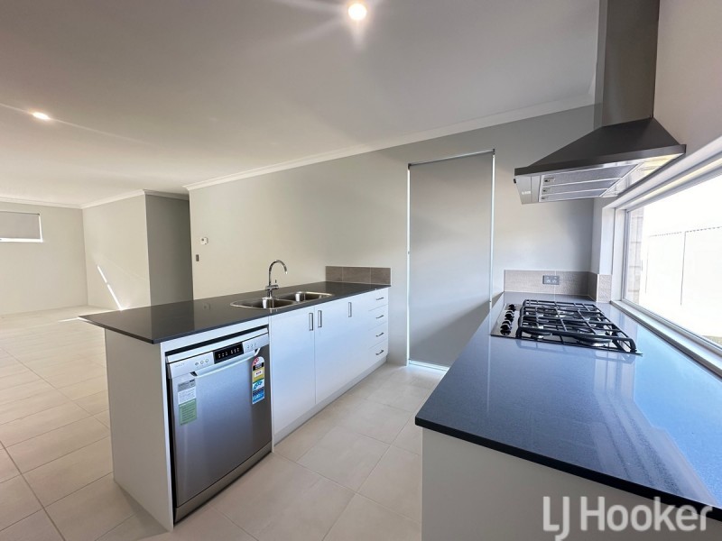 15 Huntington Street, Madora Bay WA 6210