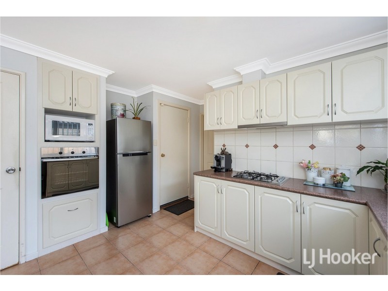 1/6 Churchill Avenue, Dudley Park WA 6210