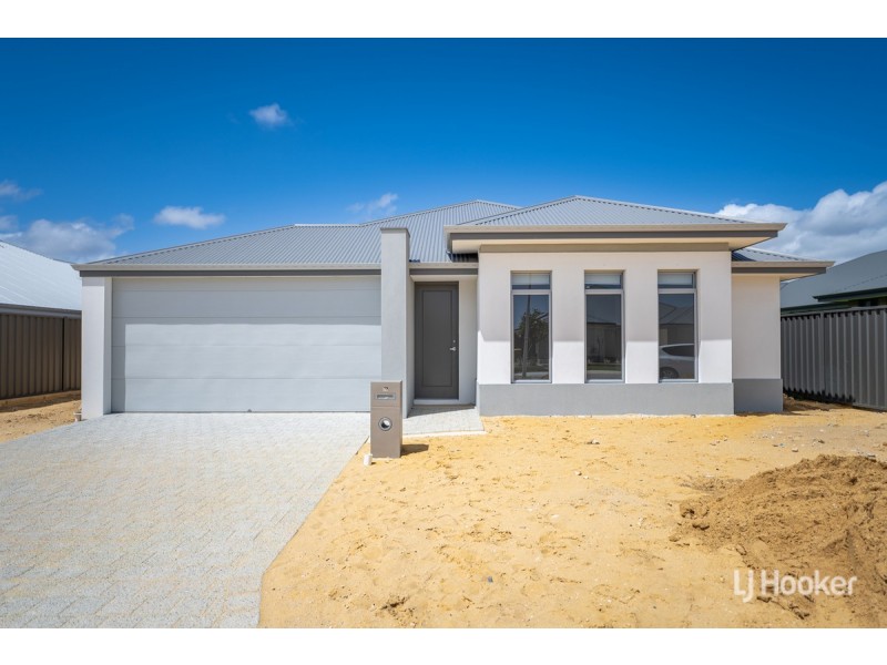 18 Belford Road, Lakelands WA 6180