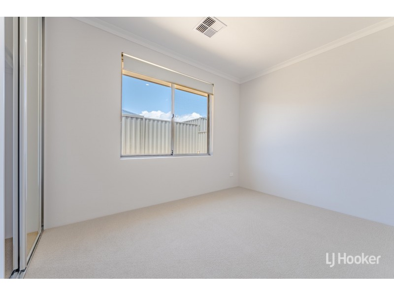 18 Belford Road, Lakelands WA 6180