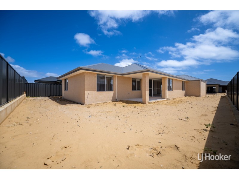 18 Belford Road, Lakelands WA 6180