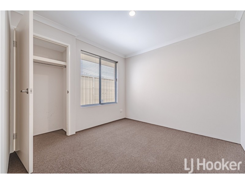 16 Payanna Grange, Lakelands WA 6180