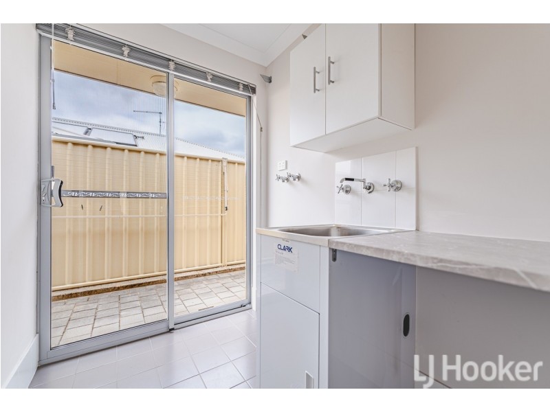 16 Payanna Grange, Lakelands WA 6180