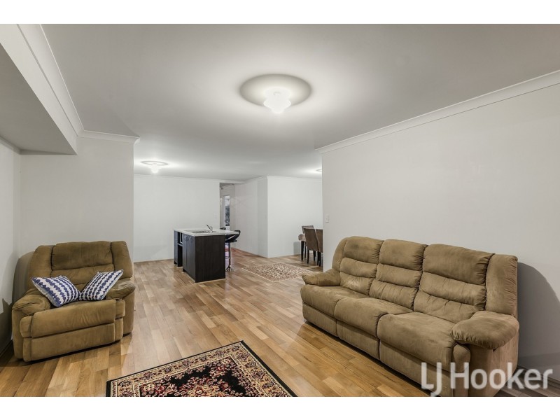 16 Finchley Way, Wellard WA 6170