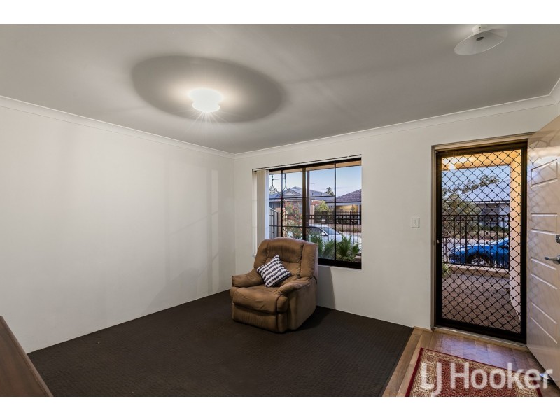 16 Finchley Way, Wellard WA 6170