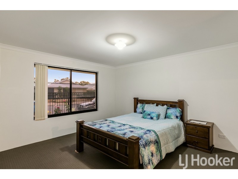 16 Finchley Way, Wellard WA 6170