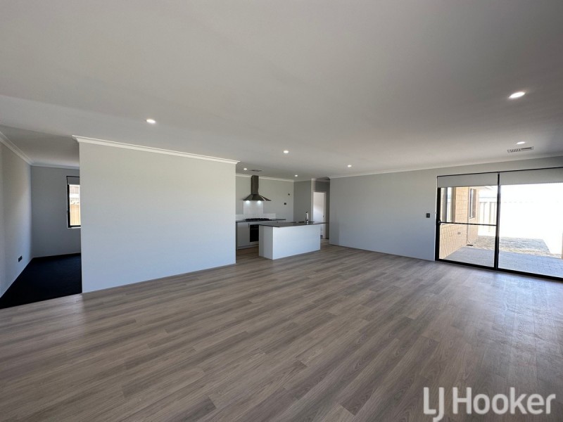 18 Wickepin Parade, Dawesville WA 6211