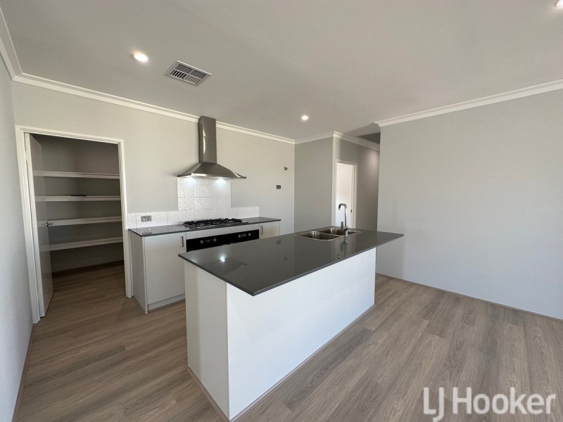 18 Wickepin Parade, Dawesville WA 6211