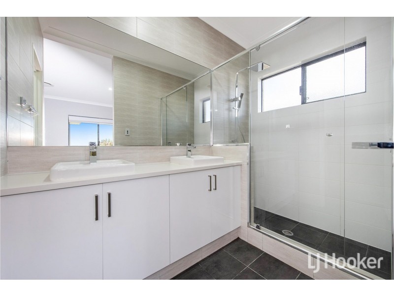 22 Cingalee Drive, Madora Bay WA 6210