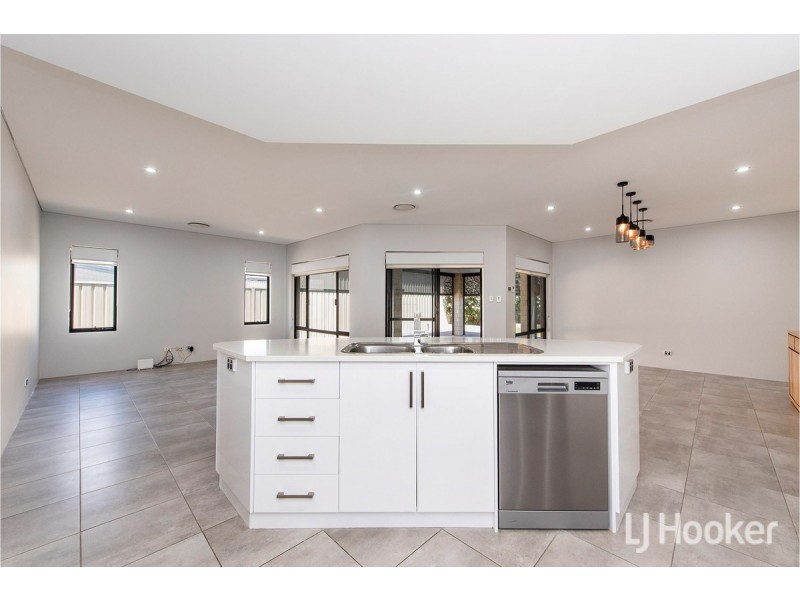 22 Cingalee Drive, Madora Bay WA 6210