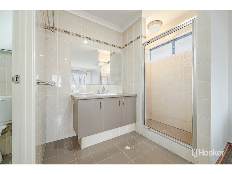 16 Badgerup Avenue, Lakelands WA 6180