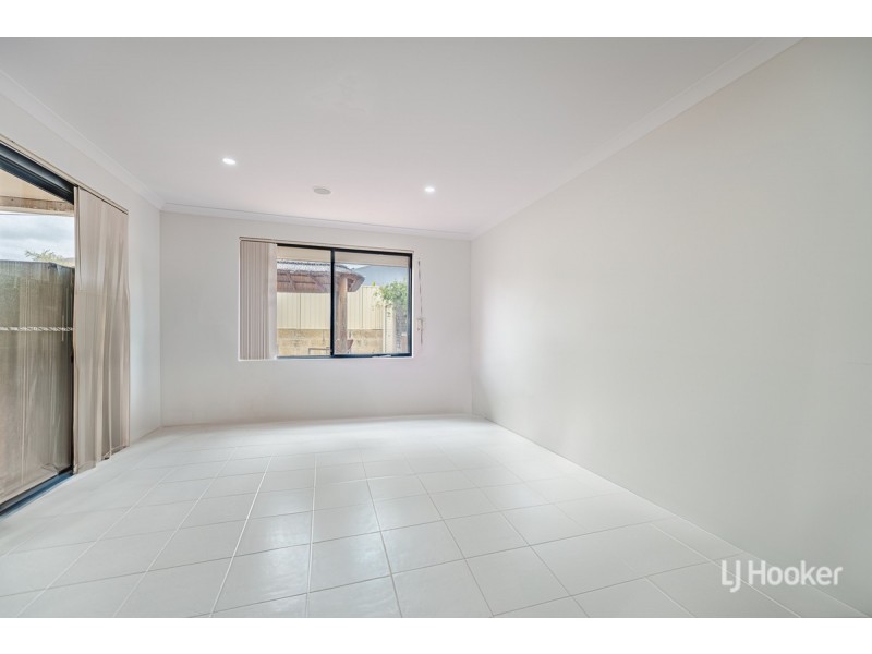 16 Badgerup Avenue, Lakelands WA 6180