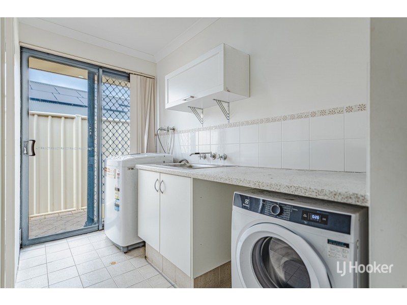 16 Badgerup Avenue, Lakelands WA 6180