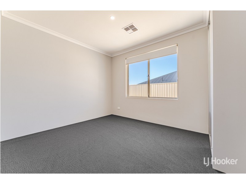 32 Karnak Parkway, Dawesville WA 6211