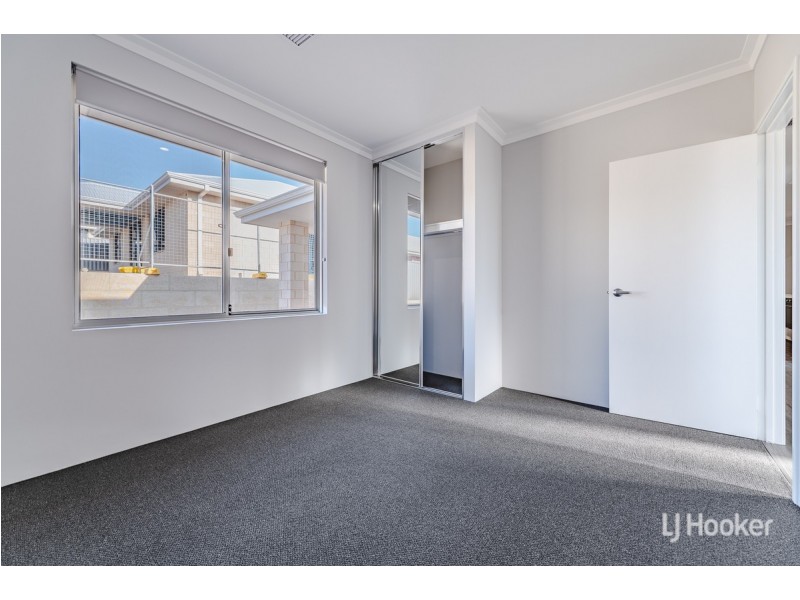 24 Lauderdale Road, Madora Bay WA 6210