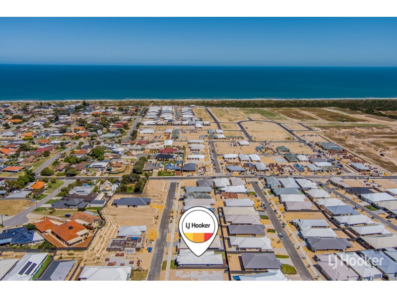 14 Lauderdale Road, Madora Bay WA 6210