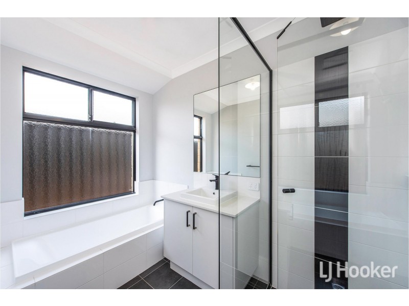 137 Jolly Rambler Boulevard, Ravenswood WA 6208