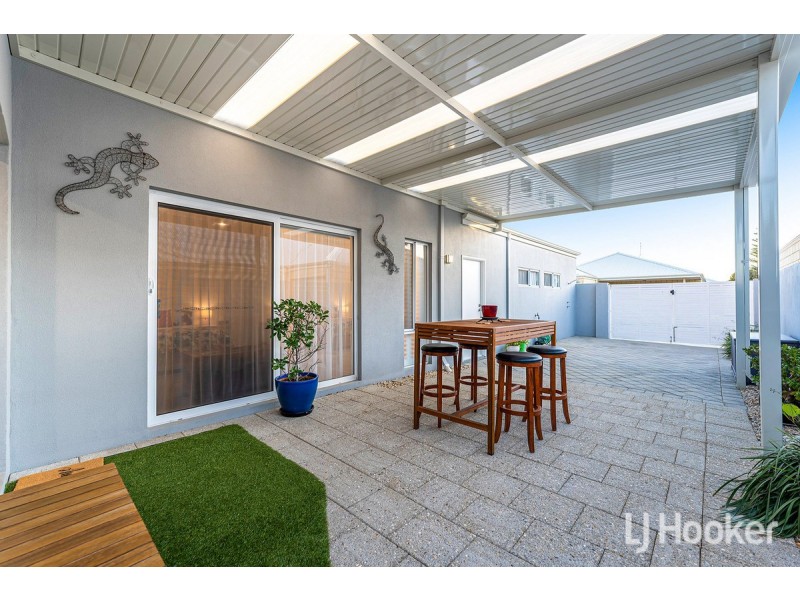 6 Pelsaert Lane, Wannanup WA 6210