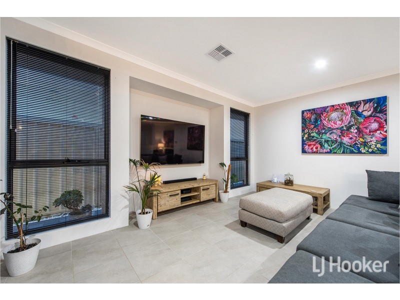 25 Abington Parade, Madora Bay WA 6210