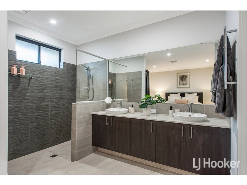 25 Abington Parade, Madora Bay WA 6210