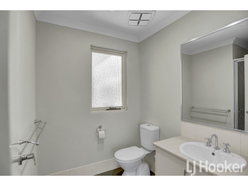 35 Adelong Avenue, Golden Bay WA 6174